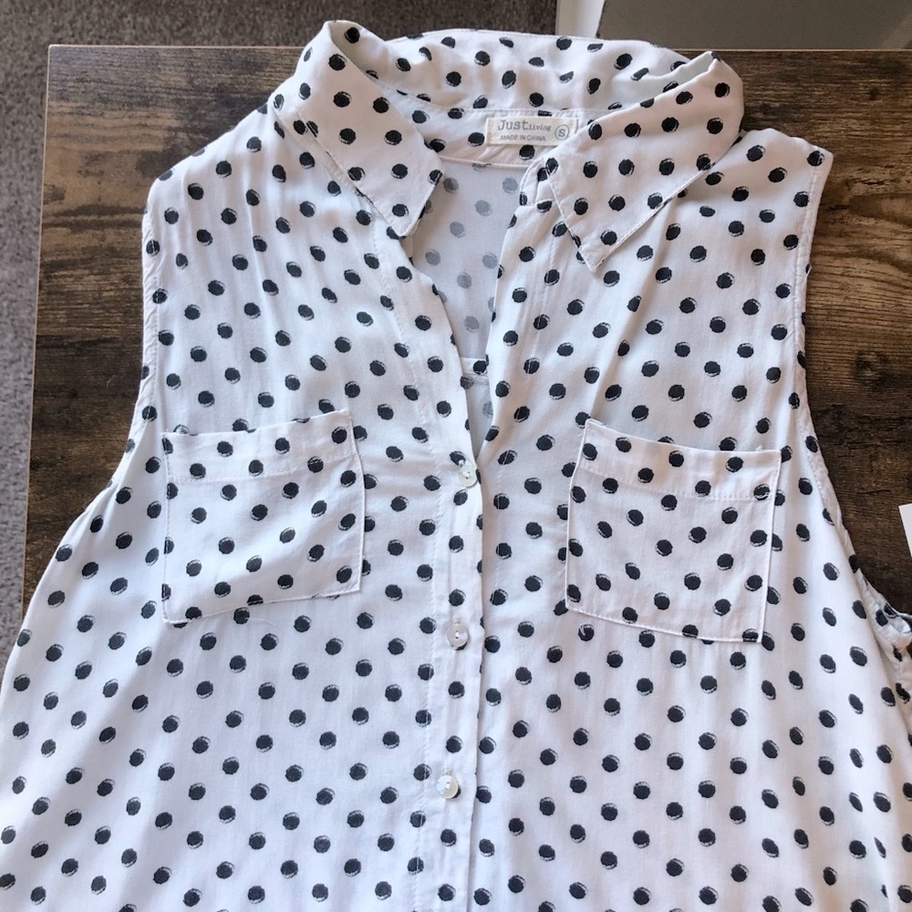 ⭐️5 for $10 Just Living sleeveless tank top